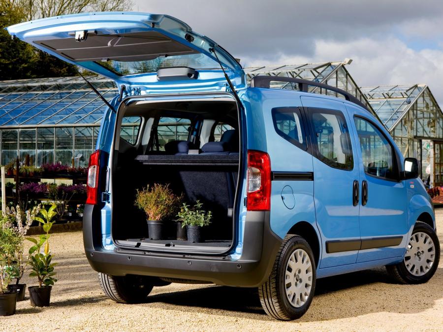  Citroen Nemo Multispace 2009 года  (UK) (фото 3 из 5)